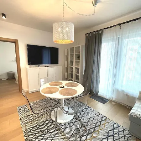 Jauna Teika Cosy 1bdr Apartment, Self Check-in * Riga